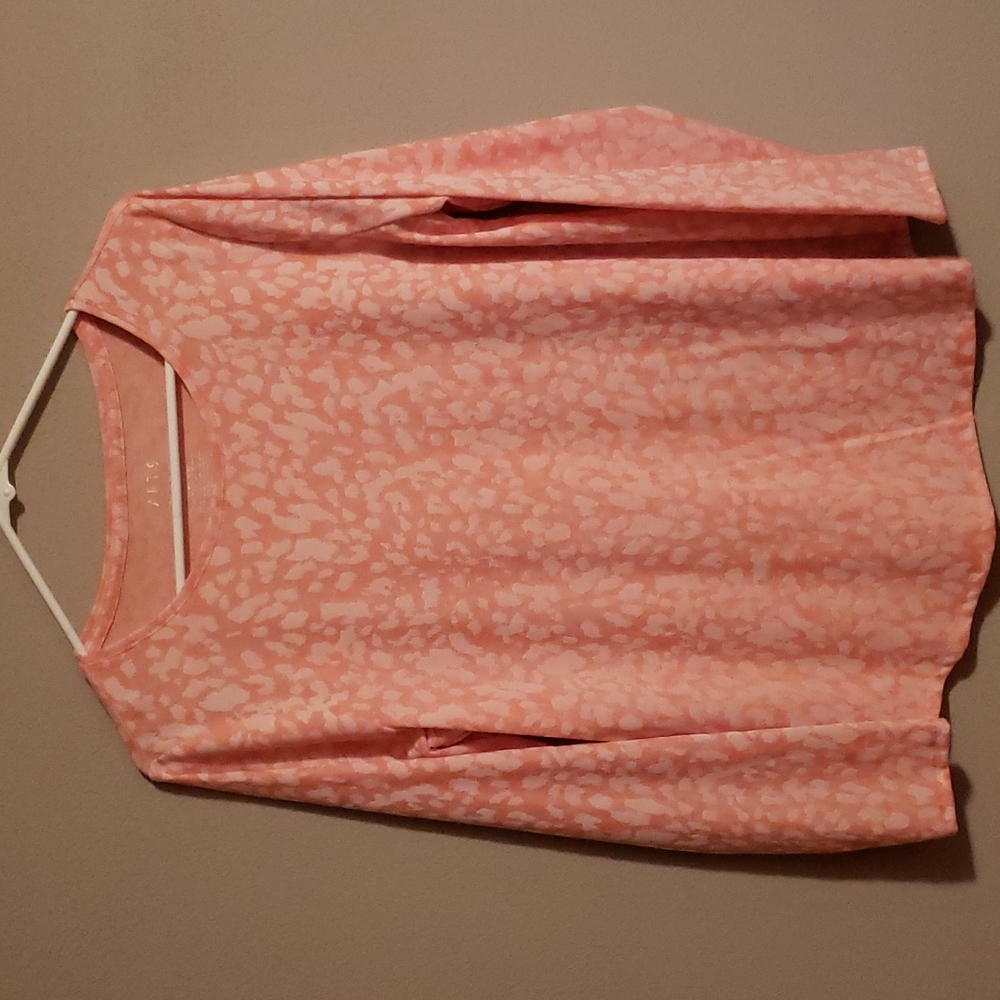 Apt. 9 top, new without tags!